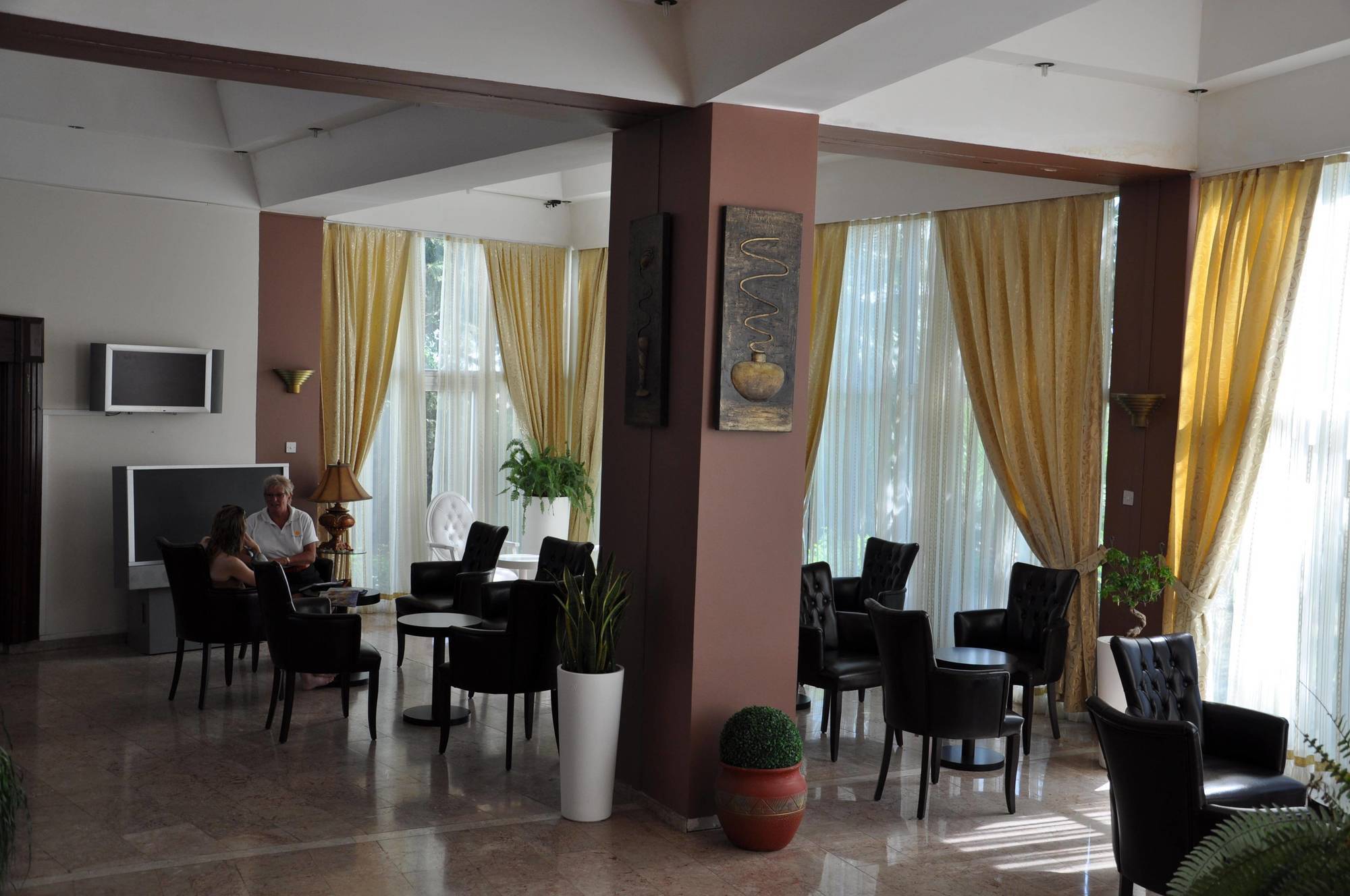 Sempati Hotel Lapithos  Bagian luar foto