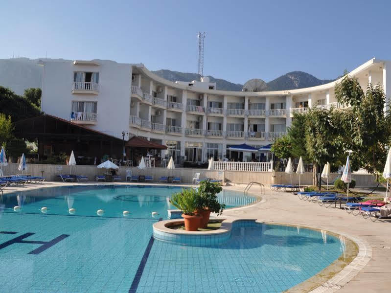 Sempati Hotel Lapithos  Bagian luar foto