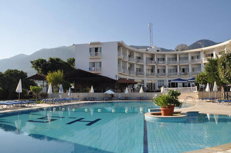 Sempati Hotel Lapithos  Bagian luar foto